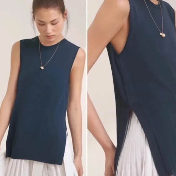 Aritzia Wilfred Palmier Lightweight Side Slit Top Size M - Picture 2 of 9